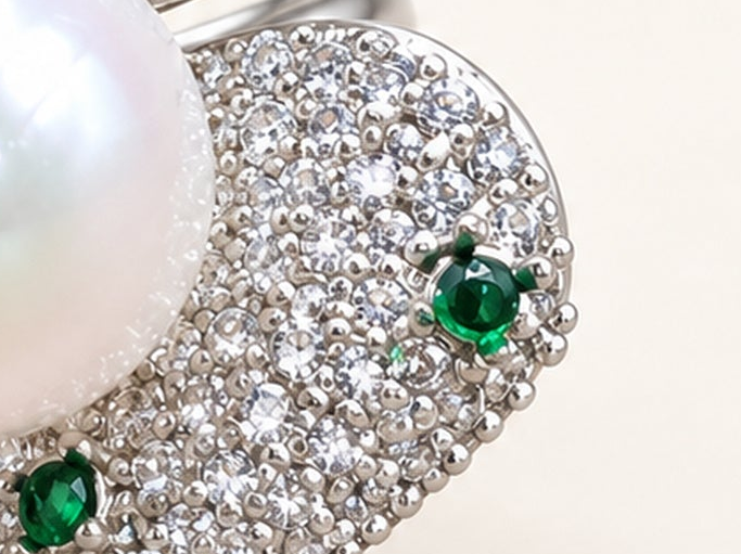 Pearl Petal Ring