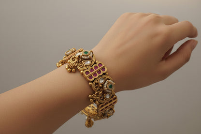 Royal Kundan Bangles
