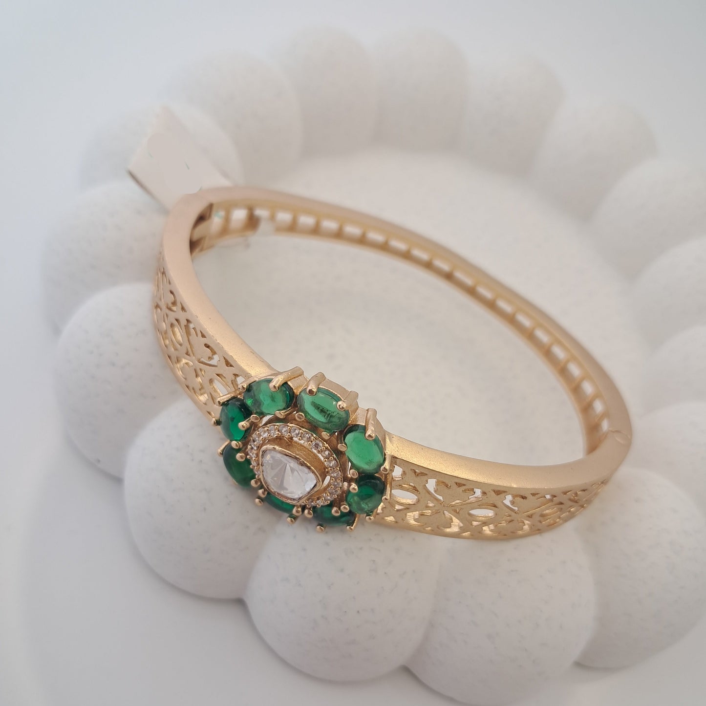 Emerald Filigree Gold Bracelet