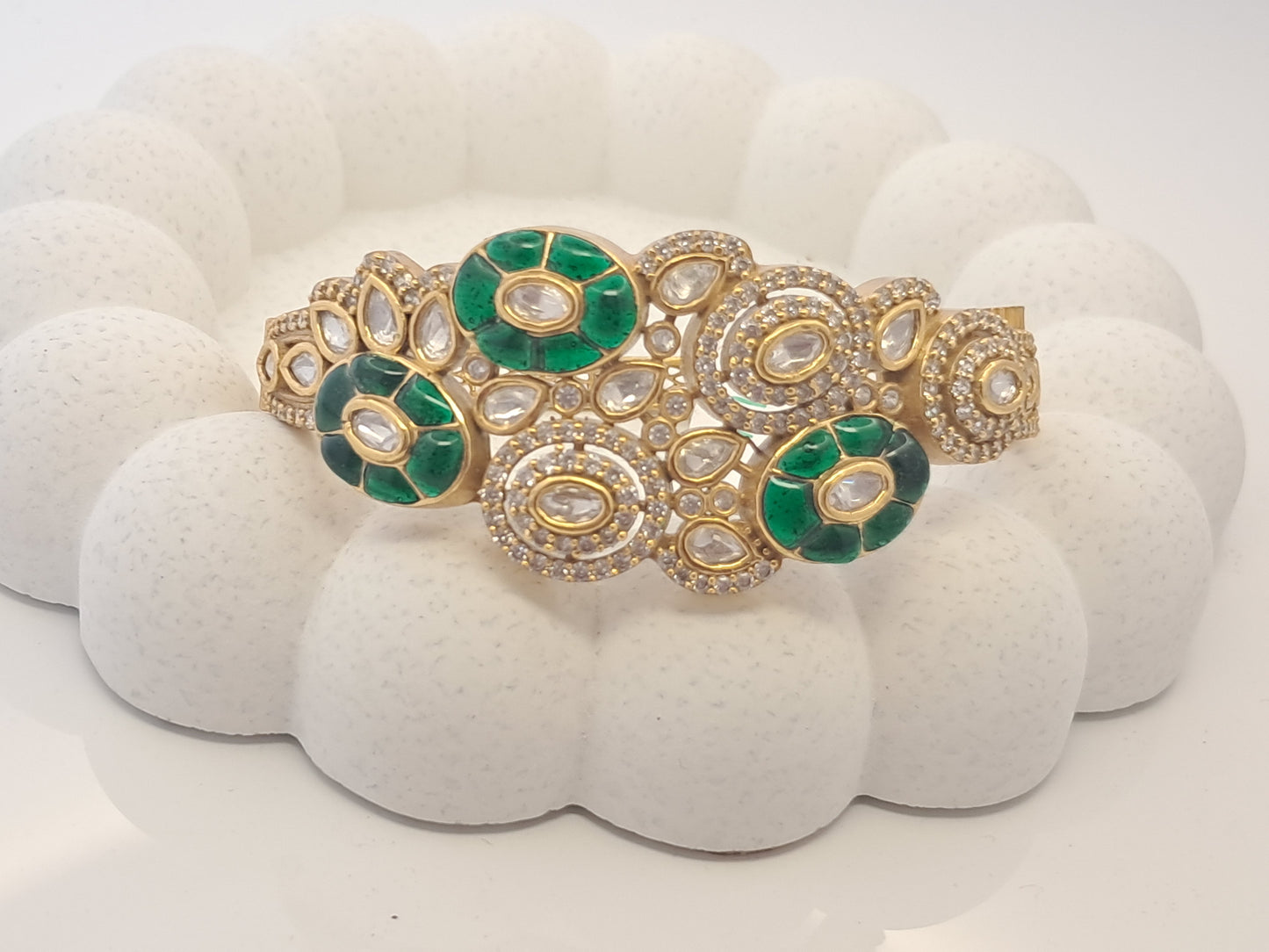 green and kundan bracelet
