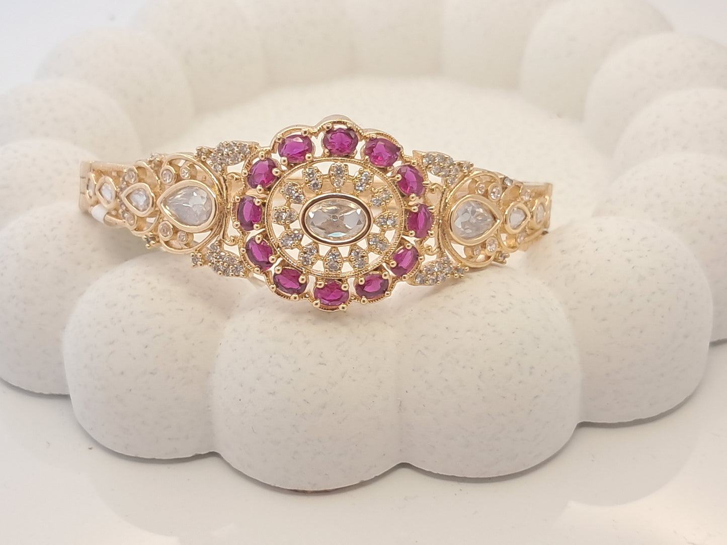 Traditional Ruby Kundan Kada