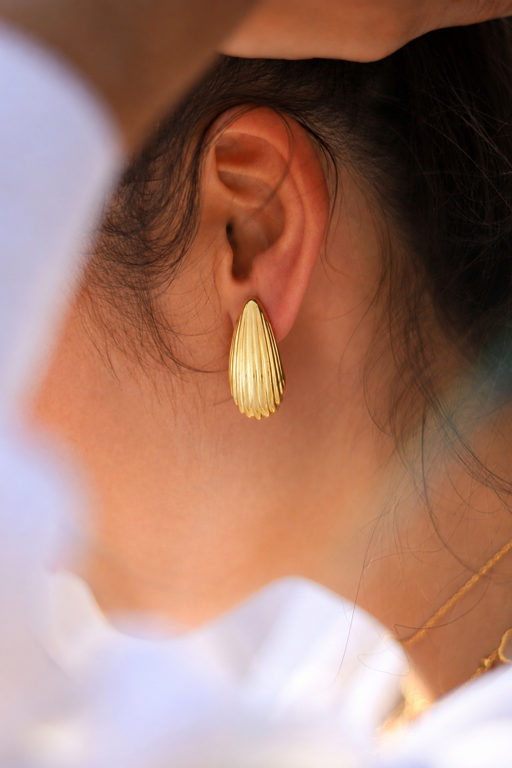 Auric Pleats | Gold Tone | Textured Stud
