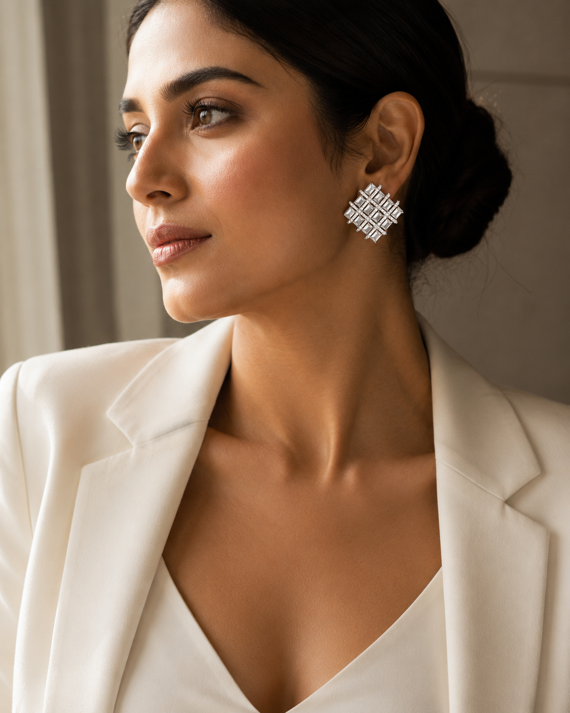 Aurielle | Vintage Crystal Halo Stud Earrings