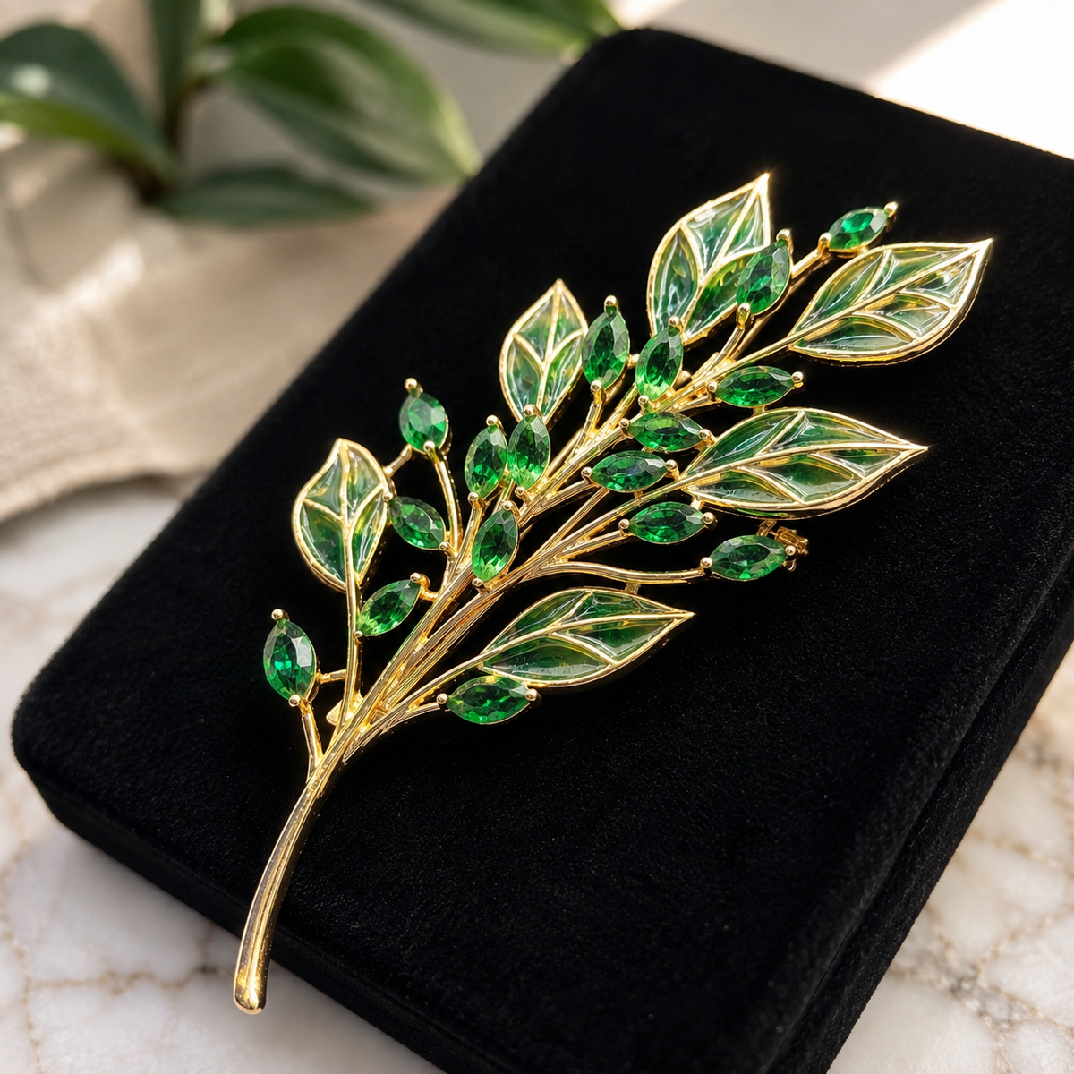 Verdant Leaf Brooch