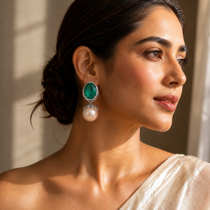 Elowen Pearl Earrings