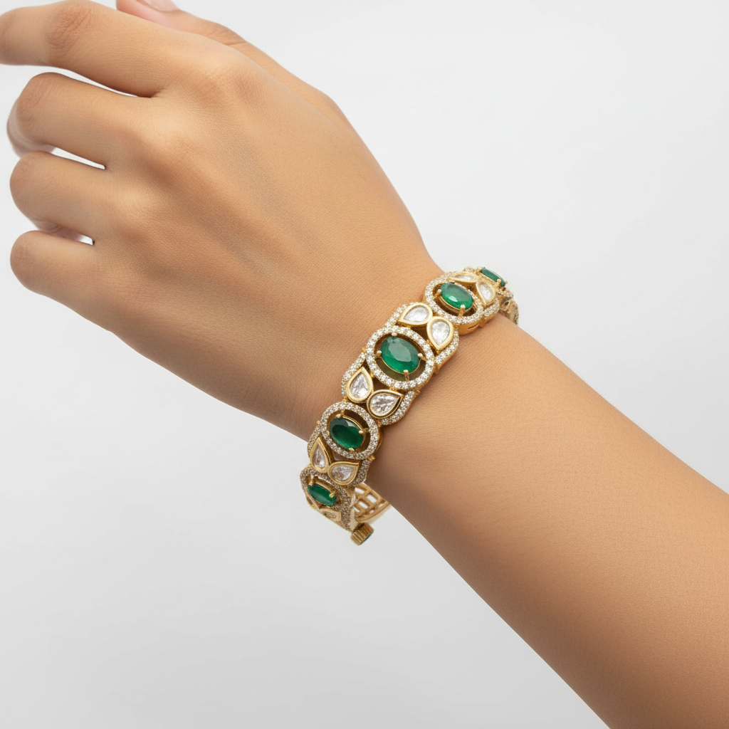 Emerald Kundan Kada